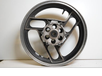 Framsidan på Fälg från en Yamaha FJ 1200 -1986 motorcykel.