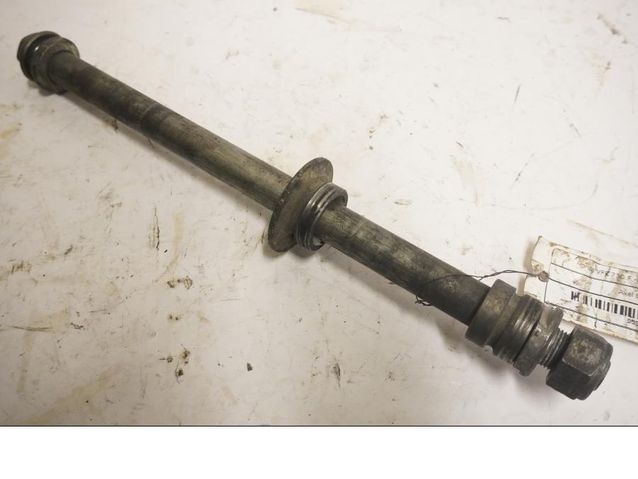 Framsidan på Axel från en Honda VFR 750 -1988 motorcykel.