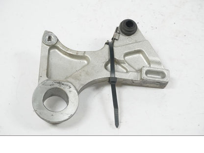 Framsidan på Bromsoksfäste från en Honda CBR 1000 RR -2004 motorcykel.