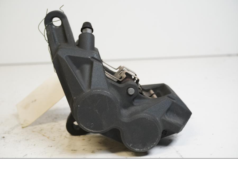 Baksidan på Bromsok från en Yamaha MT-07 Tracer -2016 motorcykel.