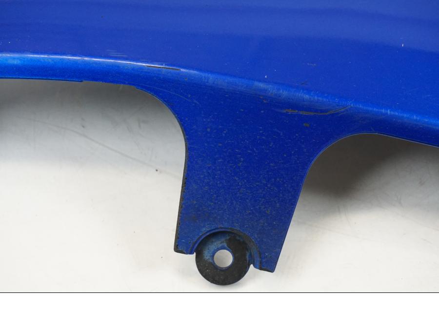 Vänster sida på Magkåpa från en Suzuki GSX-R 750 -2008 motorcykel.