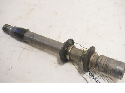 Framsidan på Axel från en Yamaha MT-01 -2005 motorcykel.