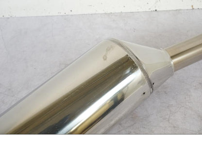 Snett nerifrån på Ljuddämpare från en Yamaha FJR 1300 -2007 motorcykel.