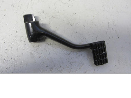 Baksidan på Bromspedal från en H-D Sportster 1200 XL1200C -2017 motorcykel.