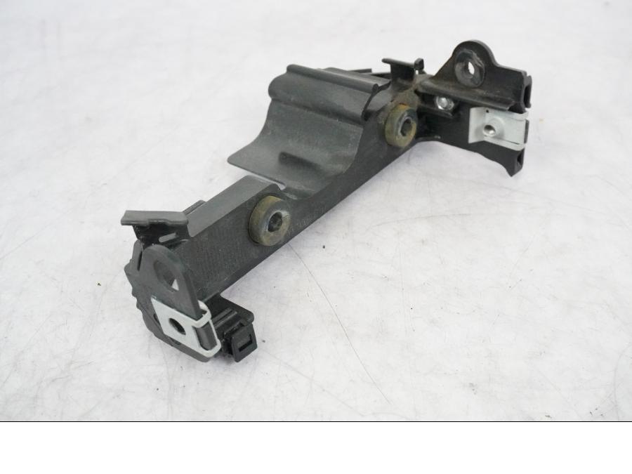 Baksidan på Plast från en BMW R 1250 GSA -2021 motorcykel.