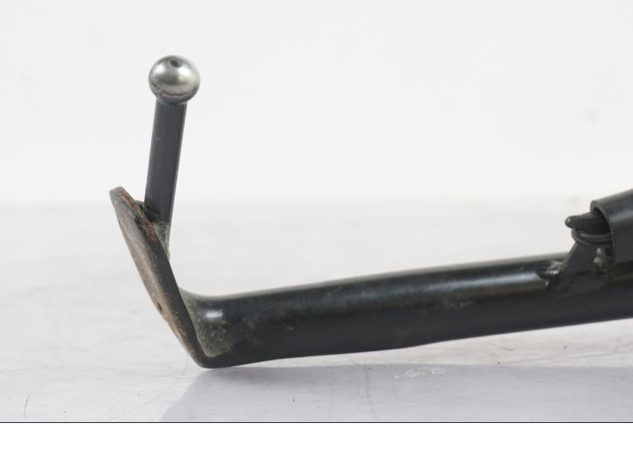 Höger sida på Sidostöd från en Yamaha MT-09 -2016 motorcykel.