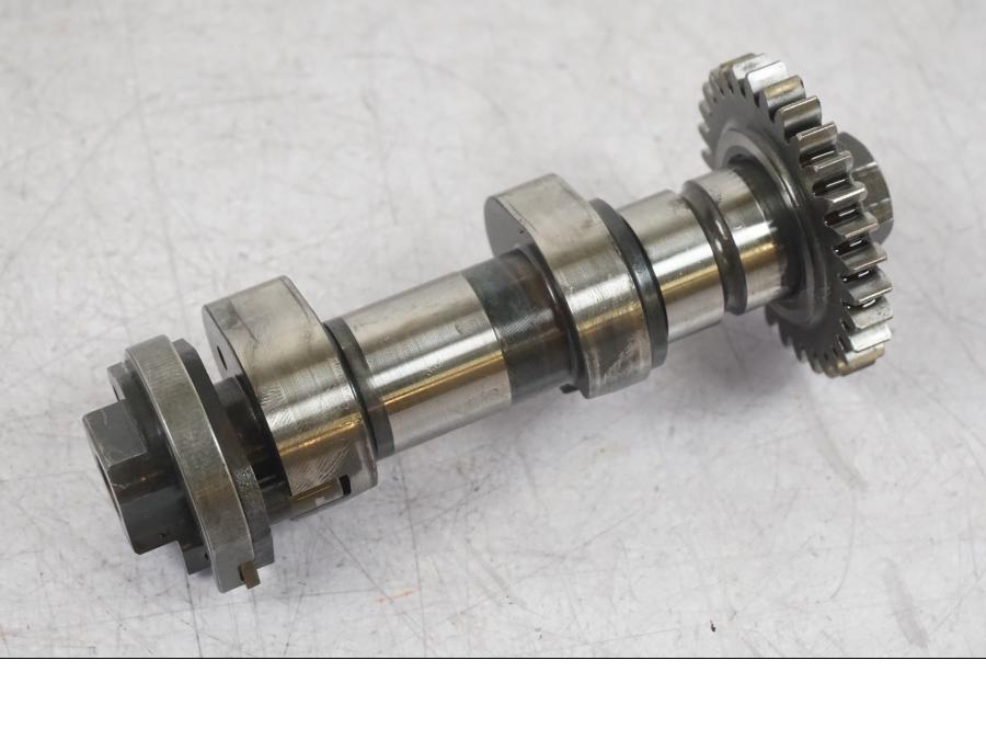 Framsidan på Kamaxel från en BMW R 1200 GS -2018 motorcykel.