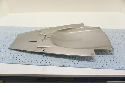 Baksidan på Undertail från en Yamaha YZF 1000 R1 -2003 motorcykel.