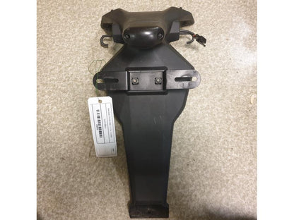 Framsidan på Skylthållare från en Kawasaki ER-6N -2011 motorcykel.