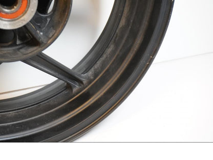 Extrabild5 på Fälg från en Kawasaki Z 750 -2009 motorcykel.