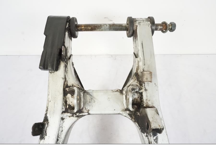 Extrabild4 på Sving från en Suzuki GSX 550 EF -1985 motorcykel.