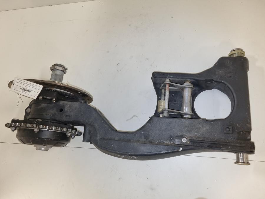 Baksidan på Sving från en Triumph Sprint GT -2011 motorcykel.