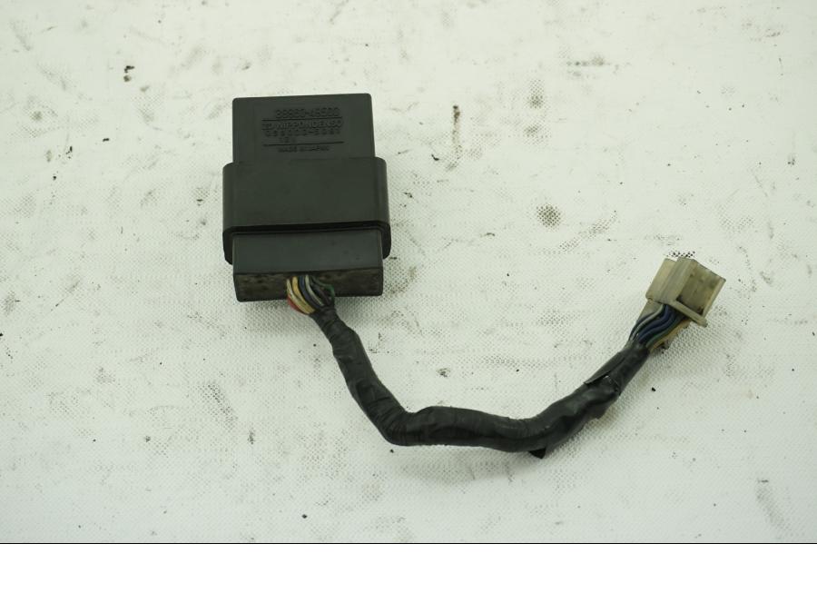 Framsidan på Reläbox från en Suzuki GSX 1100 EF -1985 motorcykel.