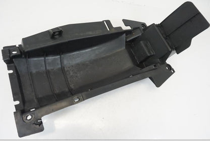 Snett nerifrån på Undertail från en Honda NSR 125 -1991 motorcykel.