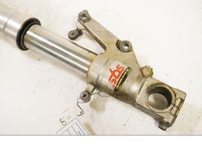 Baksidan på Gaffelben från en Suzuki GSX-R 750 -1997 motorcykel.