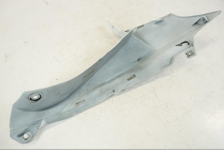 Snett uppifrån på Toppkåpa från en Suzuki GSX-R 750 -2008 motorcykel.