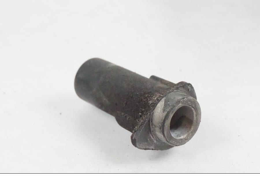 Baksidan på Fotpinnefäste från en KTM 390 Adventure -2021 motorcykel.