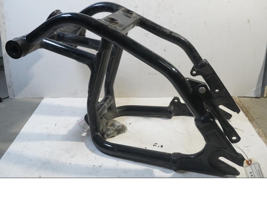 Framsidan på Sving från en Yamaha XVS 650 -1997 motorcykel.