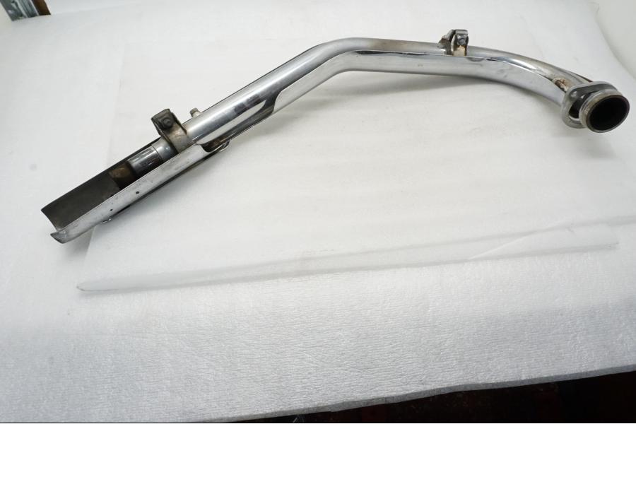 Baksidan på Grenrör från en Yamaha XVZ 13TD -1999 motorcykel.