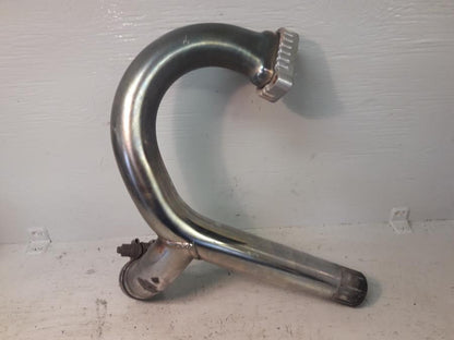 Framsidan på Grenrör från en BMW R 1150 R -2004 motorcykel.