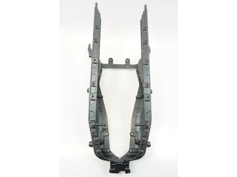 Höger sida på Bakram från en Yamaha MT-09 -2021 motorcykel.