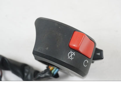 Extrabild3 på Styrelreglage från en Suzuki SV 650 S -2005 motorcykel.