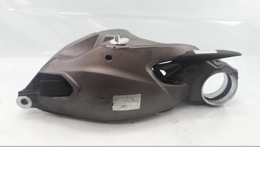 Framsidan på Sving från en Ducati Multistrada 1260 -2019 motorcykel.