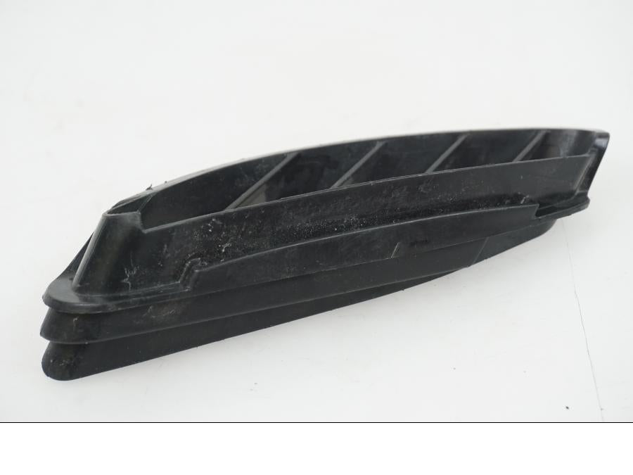 Höger sida på Luftintag från en Suzuki GSX-R 750 -2009 motorcykel.