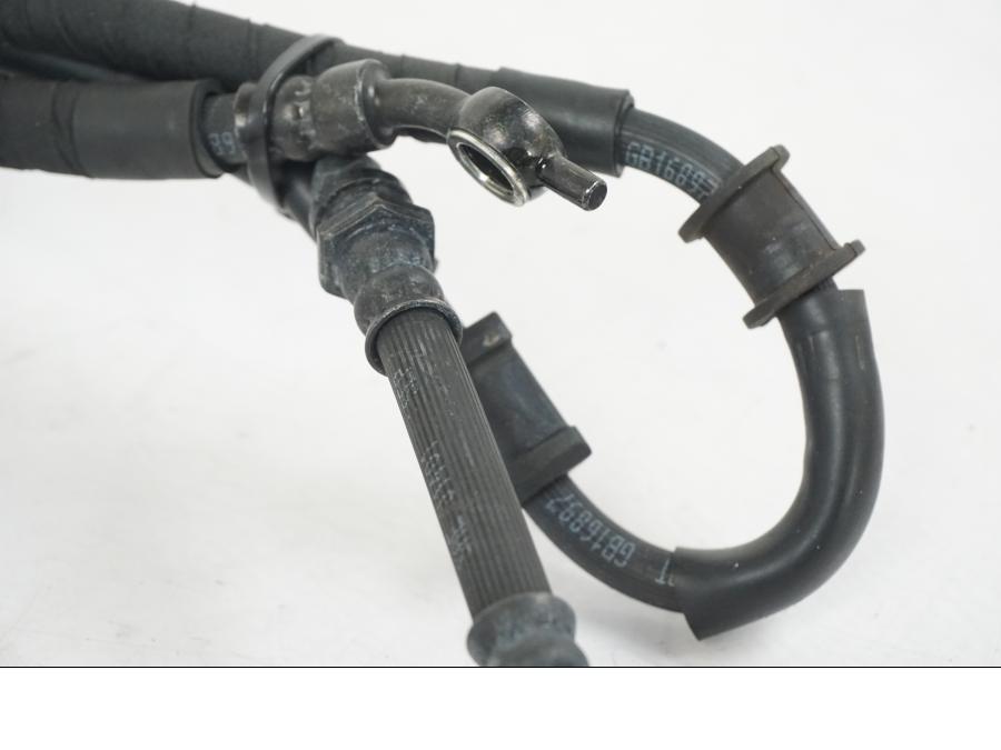 Vänster sida på Bromsledning från en Yamaha MT-07 -2019 motorcykel.