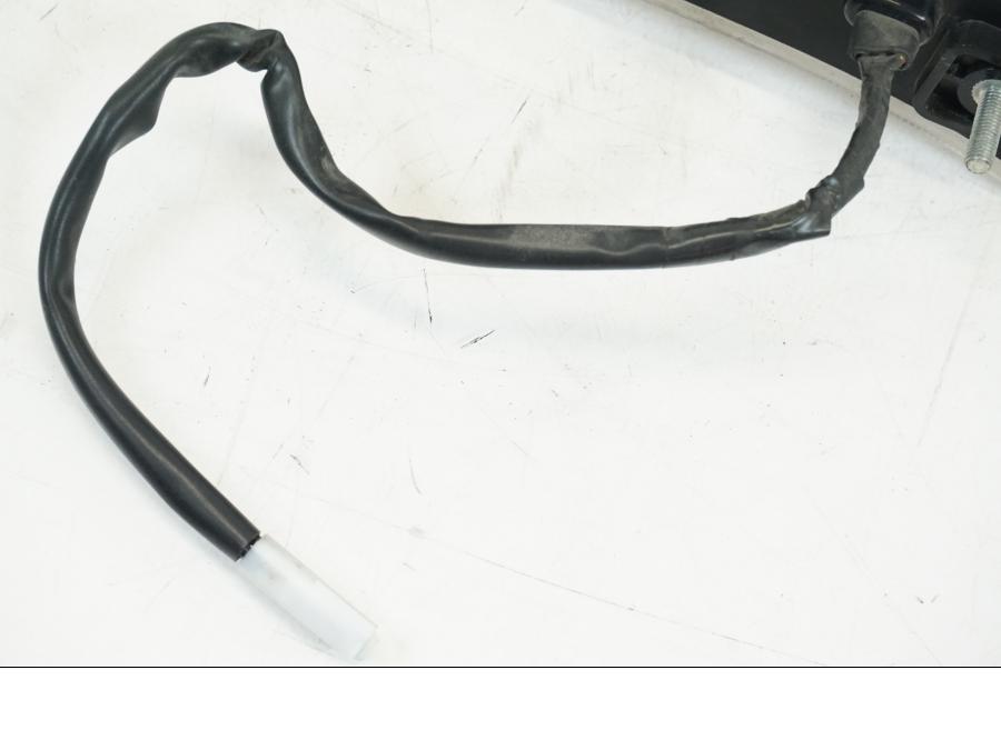 Snett nerifrån på Baklampa från en Honda CB 600 F -2008 motorcykel.