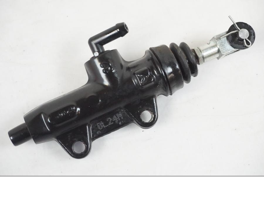 Framsidan på Bromshuvudcylinder från en KTM 390 Adventure -2021 motorcykel.