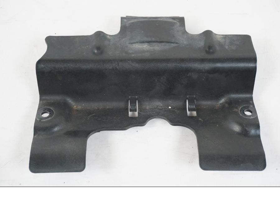 Framsidan på Värmeskydd från en Kawasaki ER-6F -2010 motorcykel.