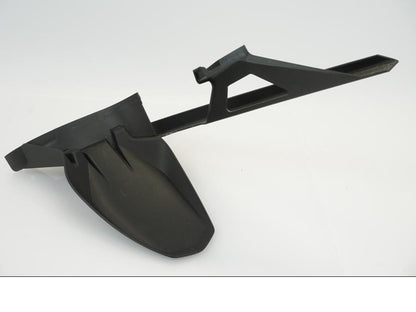 Extrabild1 på Kedjeskydd från en KTM 1290 Super Duke -2020 motorcykel.