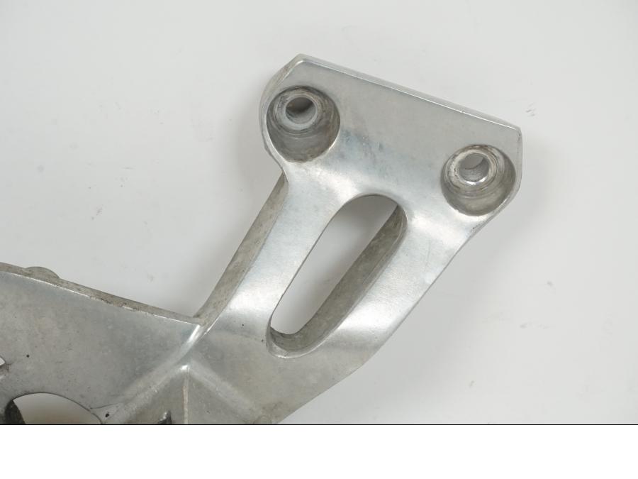 Baksidan på Fotpinne från en Yamaha XJ 900 S -1997 motorcykel.