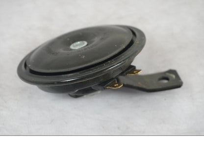 Baksidan på Signalhorn / Tuta från en Suzuki SV 650 -1999 motorcykel.