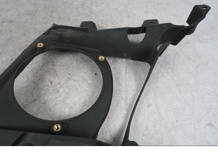 Höger sida på Luftvinge från en Buell 1125 R -2008 motorcykel.