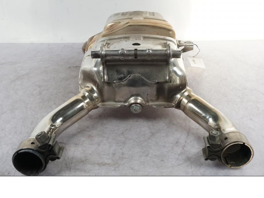 Snett uppifrån på Mellanburk från en BMW R 1150 GS/A -2002 motorcykel.