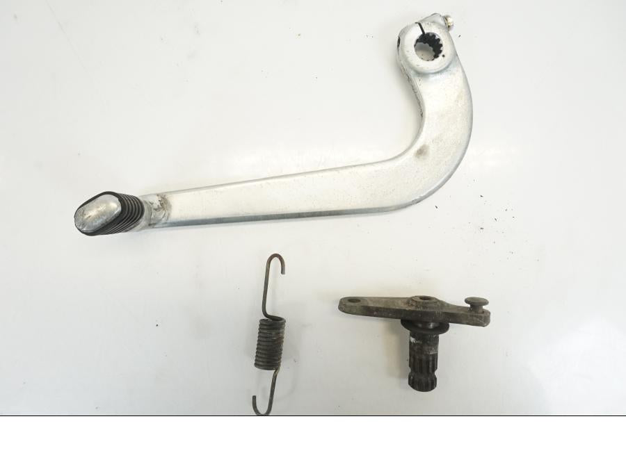 Vänster sida på Bromspedal från en Suzuki GSX-R 1100 -1986 motorcykel.