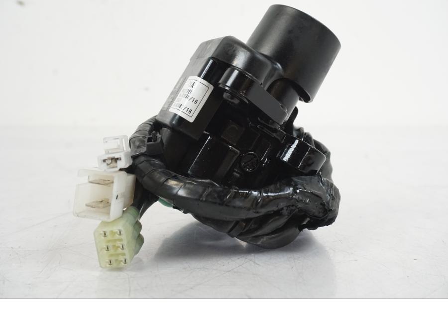 Extrabild5 på Låssats från en Yamaha MT-07 -2019 motorcykel.