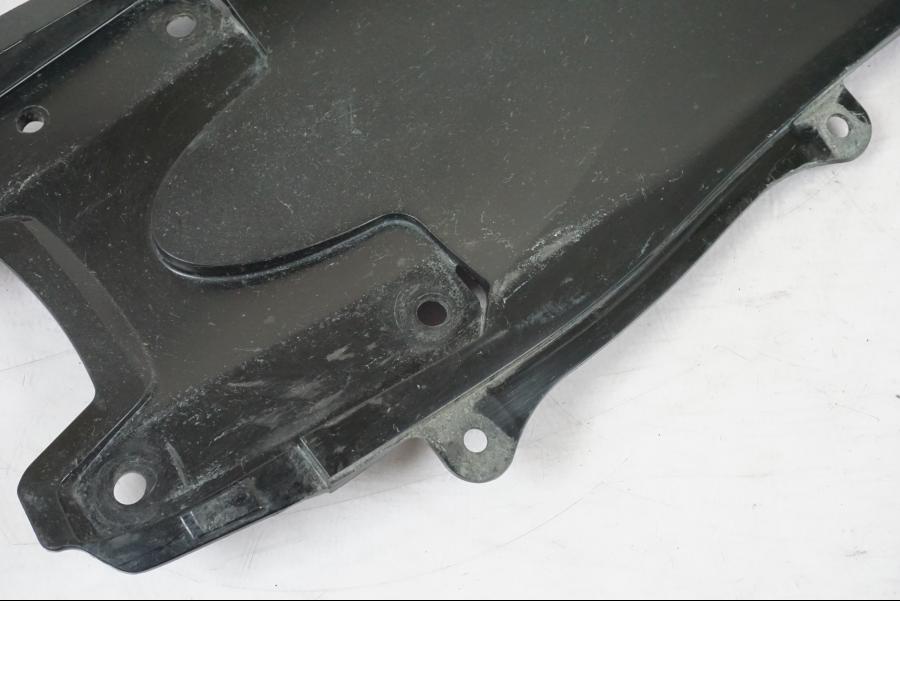 Baksidan på Undertail från en Suzuki GSX-R 750 -2006 motorcykel.