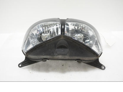 Framsidan på Strålkastare från en Yamaha TDM 900 -2002 motorcykel.