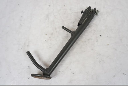 Framsidan på Sidostöd från en Kawasaki Z 800 -2014 motorcykel.