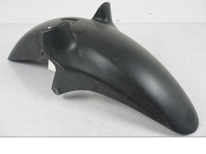 Framsidan på <p>Framskärm fram från Honda XL 700 VA 2008.</p>

<p>Repor finns se bilder.</p> motorcykel.