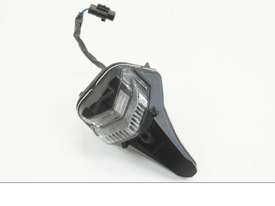 Framsidan på Positionsljus från en Yamaha MT-10 -2018 motorcykel.