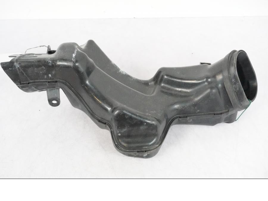 Höger sida på Luftrör från en Suzuki GSX-R 1000 -2008 motorcykel.