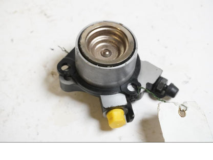 Baksidan på Kopplingslavcylinder från en Kawasaki ZZ-R 1400 -2010 motorcykel.