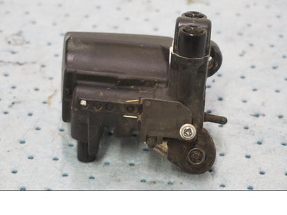 Baksidan på Bromshuvudcylinder från en Yamaha MT-09 Tracer -2019 motorcykel.