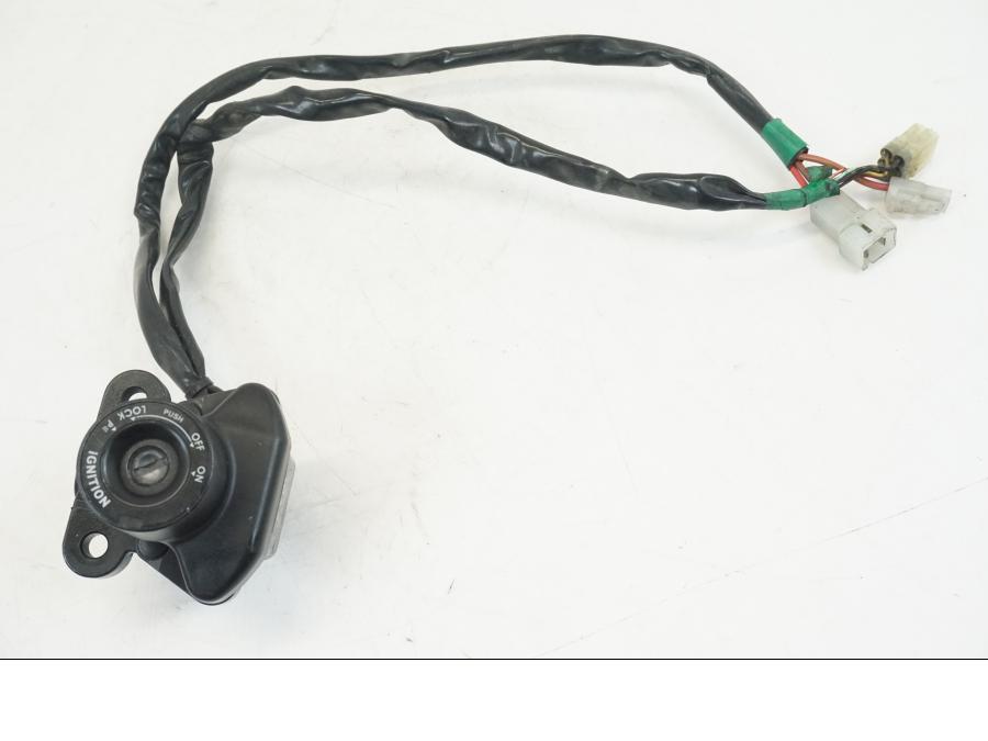 Extrabild3 på Låssats från en Yamaha YZF 1000 R1 -2004 motorcykel.