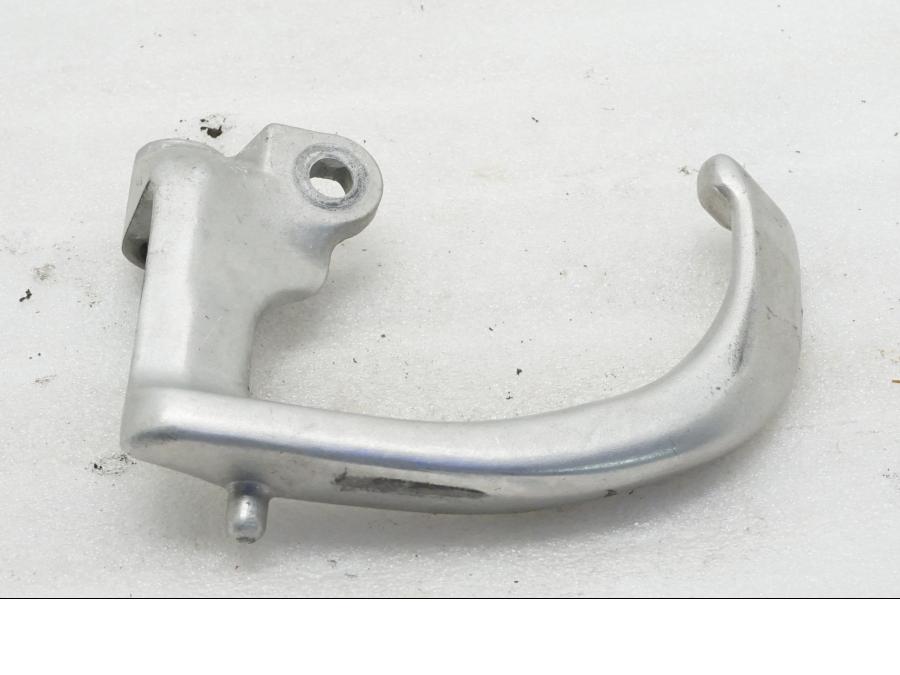 Framsidan på Passagerarhandtag från en Honda VFR 750 -1990 motorcykel.