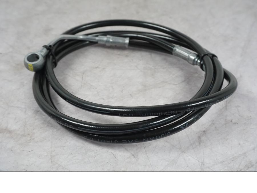 Vänster sida på Bromsledning från en Ducati Multistrada V4 -2024 motorcykel.